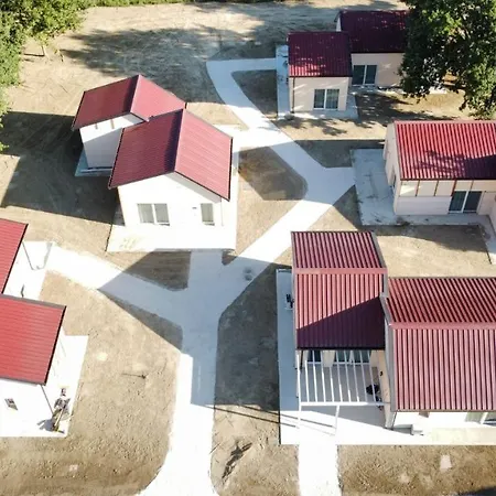 Incanto Glamping Village * 萨维奥迪拉韦纳